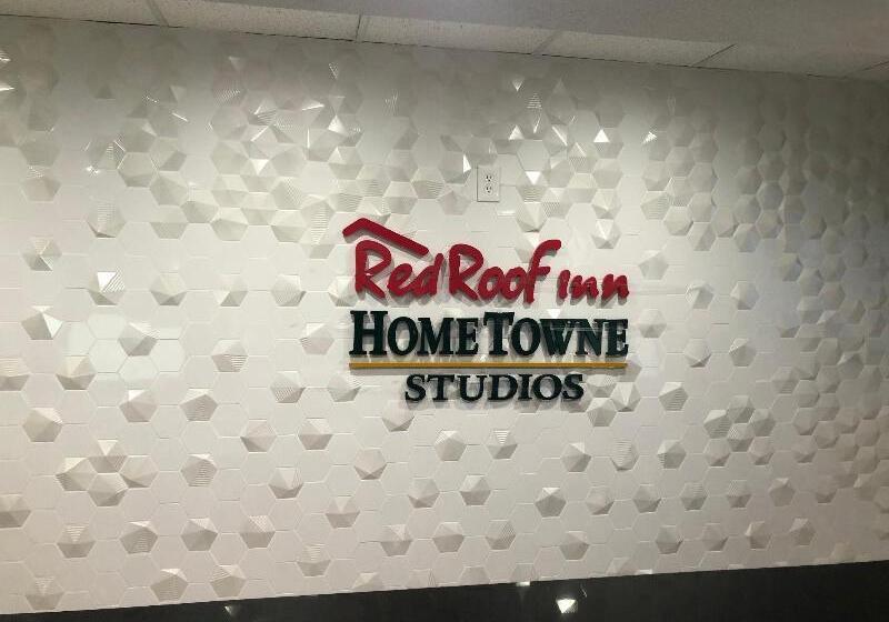 Отель Hometowne Studios By Red Roof Bordentown   Mcguire Afb