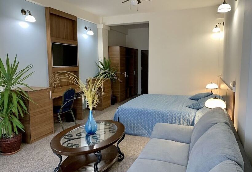 فندق Palace Beach Resort