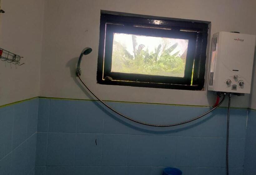 בית מלון כפרי Reddoorz Plus Near Alun Alun Sumenep