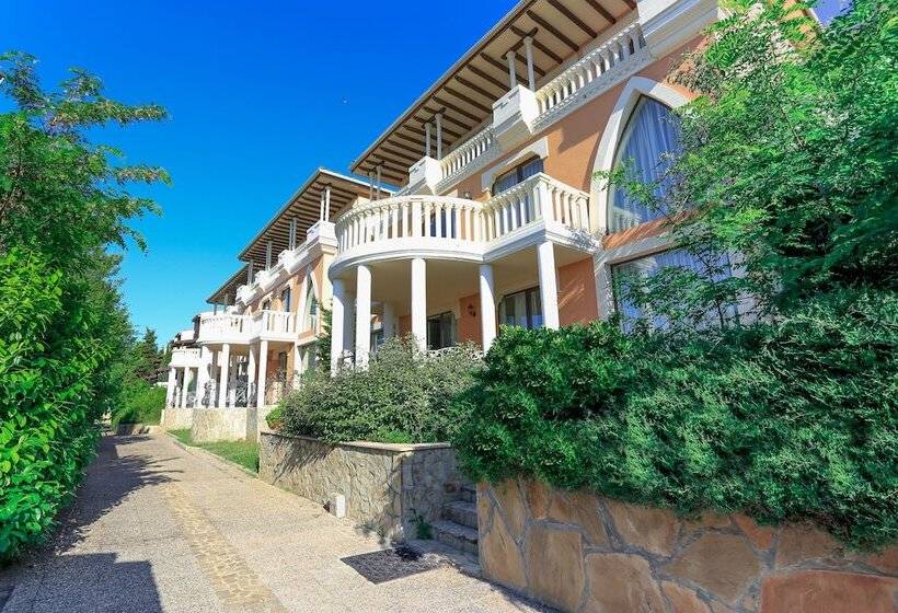 בית מלון כפרי Royal Villas Elenite   All Inclusive