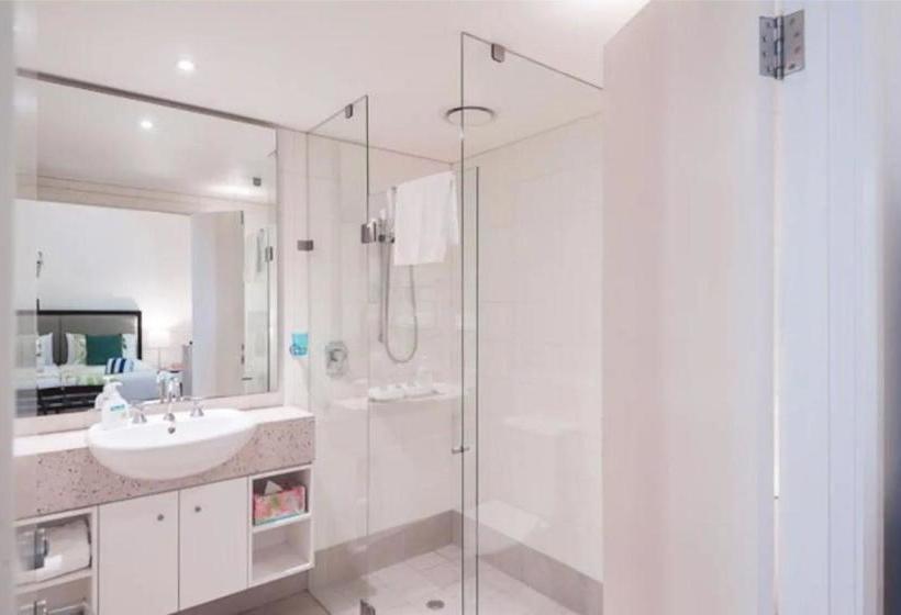 هتل The Beach Club Premium Private Apartments