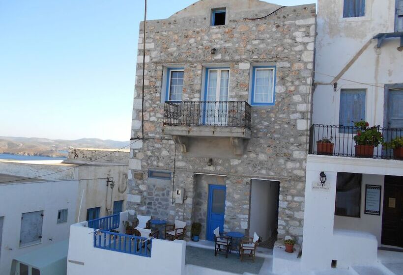 پانسیون Popi Studios