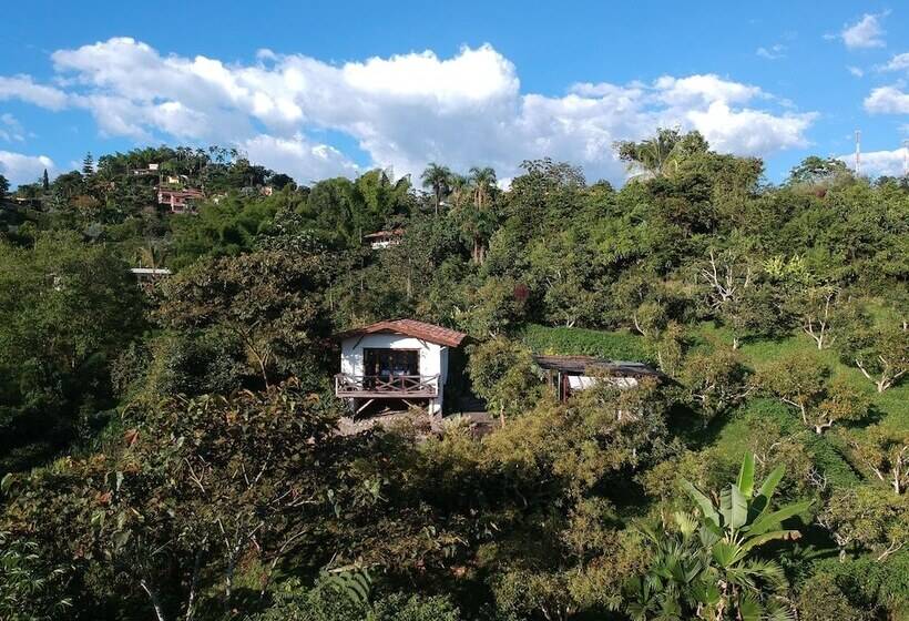 Viga Vieja Cabaña Rustica By Nomad Guru