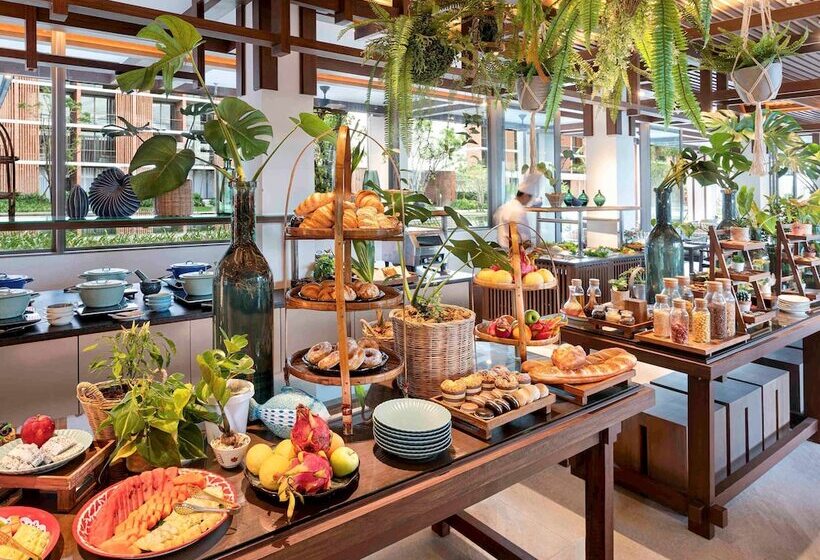 هتل Pullman Khao Lak Resort