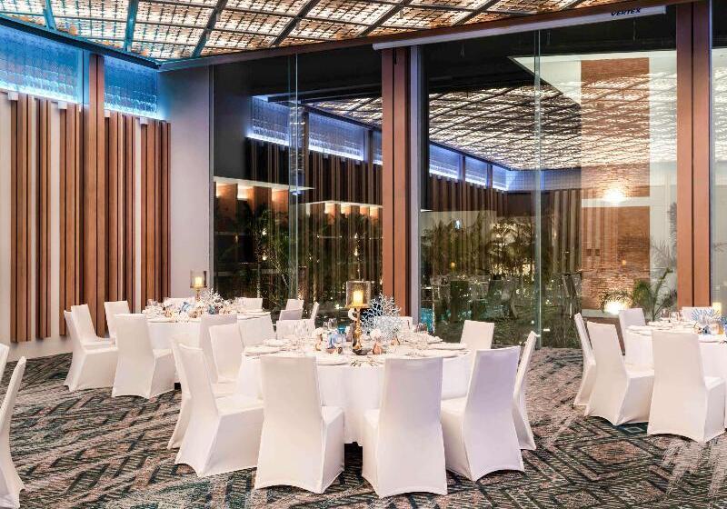 هتل Pullman Khao Lak Resort