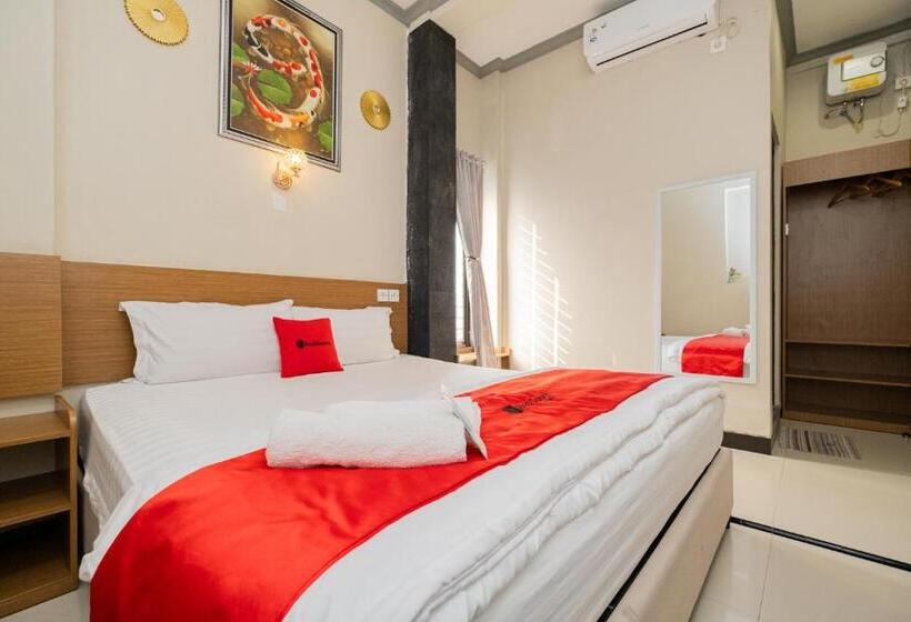 ホテル Reddoorz Near Kampung Inggris Pare