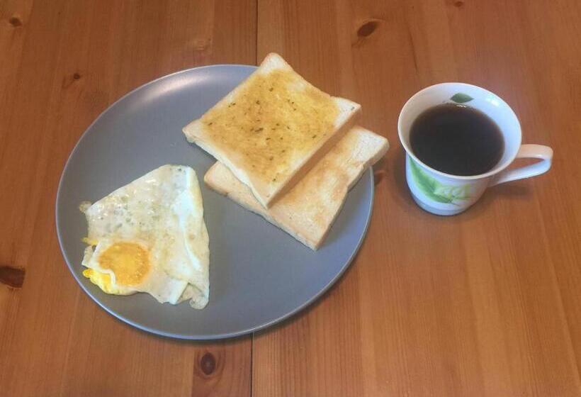 تختخواب و صبحانه Johnnie S Inn