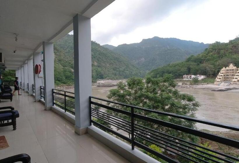 Hotel H7 Stay On The Ganges, Yoga & Spa Resort, Rishikesh