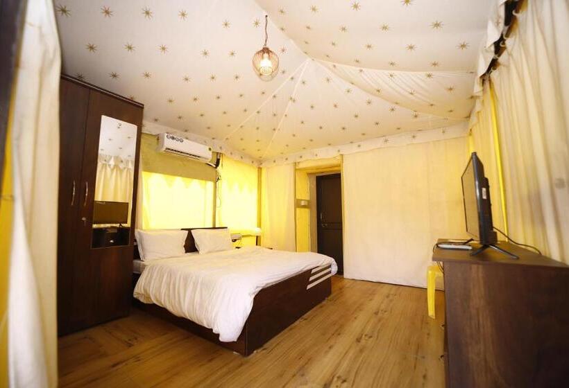 호텔 Indradhanush Hill Resort