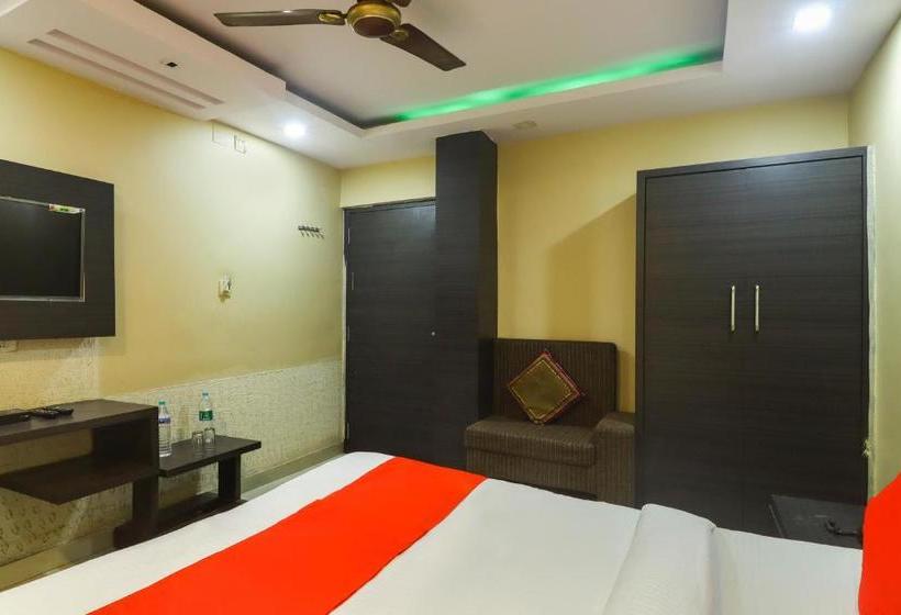 فندق Oyo 74639  Aman Palace