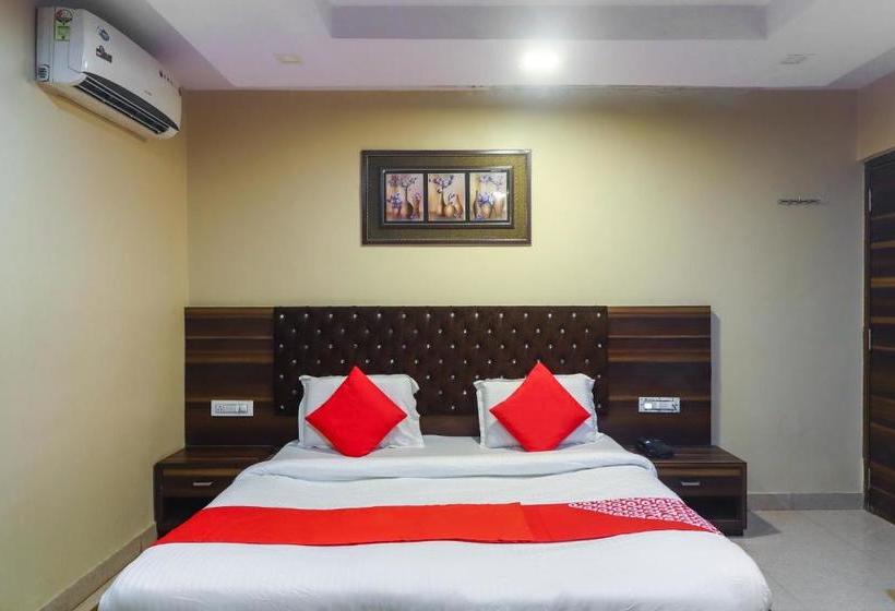 فندق Oyo 74639  Aman Palace