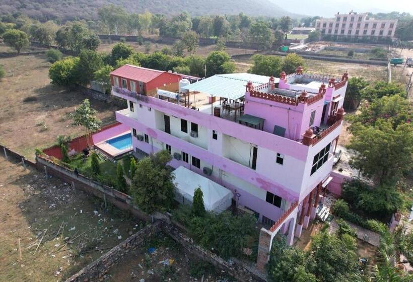 فندق The Forest View Resort