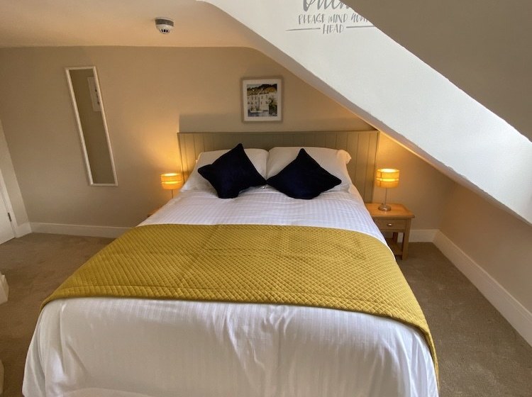 בית מלון כפרי The George Inn