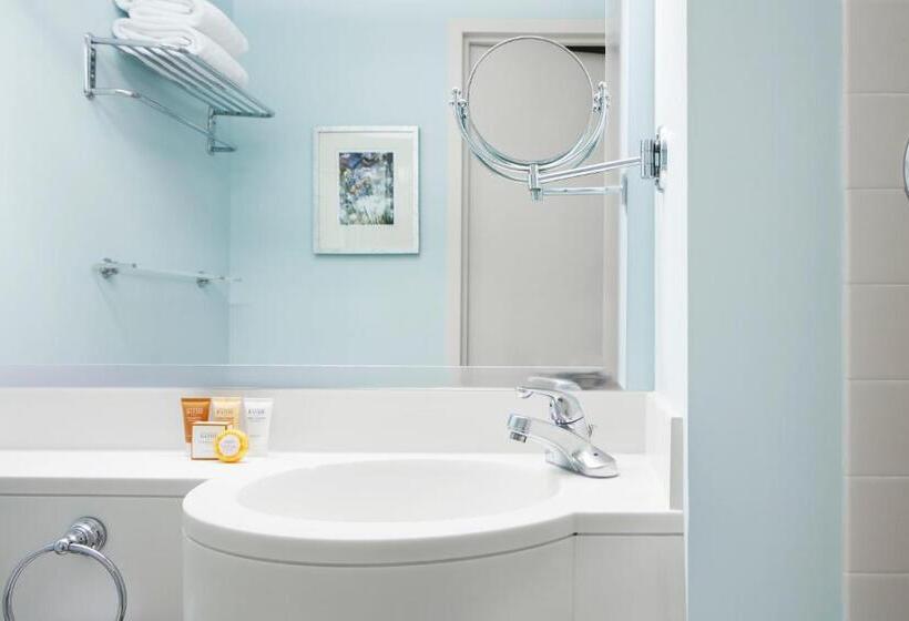 Club Quarters Hotel Wacker At Michigan, Chicago