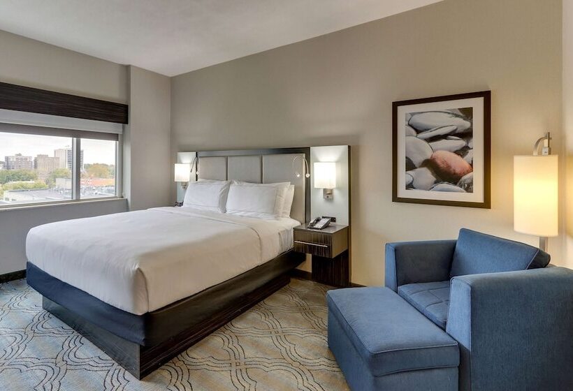 Отель Doubletree By Hilton St. Louis Forest Park