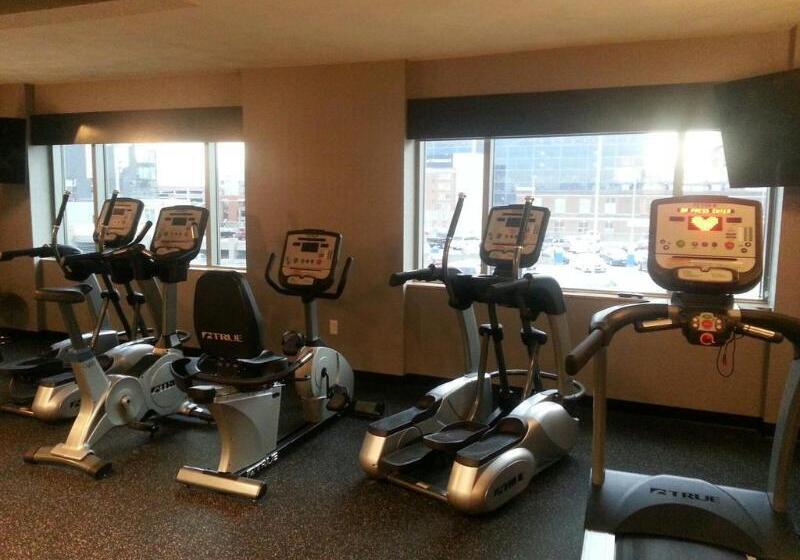 Отель Doubletree By Hilton St. Louis Forest Park