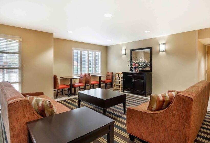 בית מלון כפרי Extended Stay America Suites Seattle Bothell Canyon Park