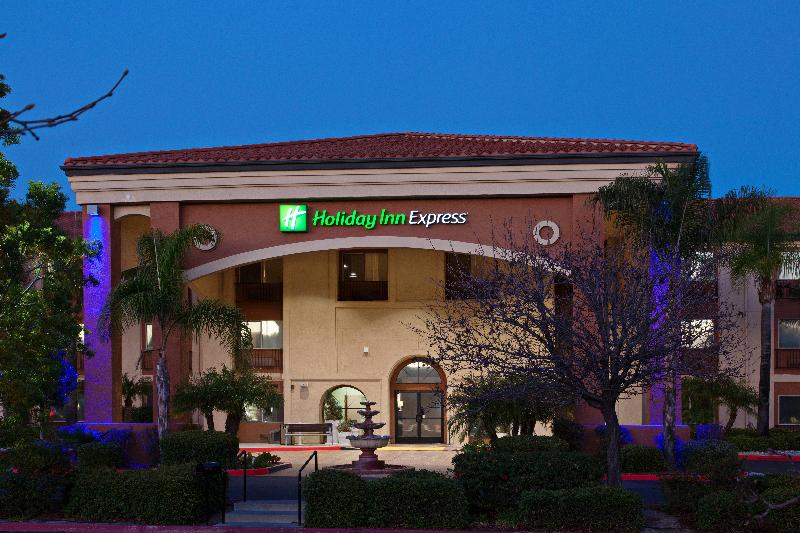 בית מלון כפרי Holiday Inn Express Temecula, An Ihg