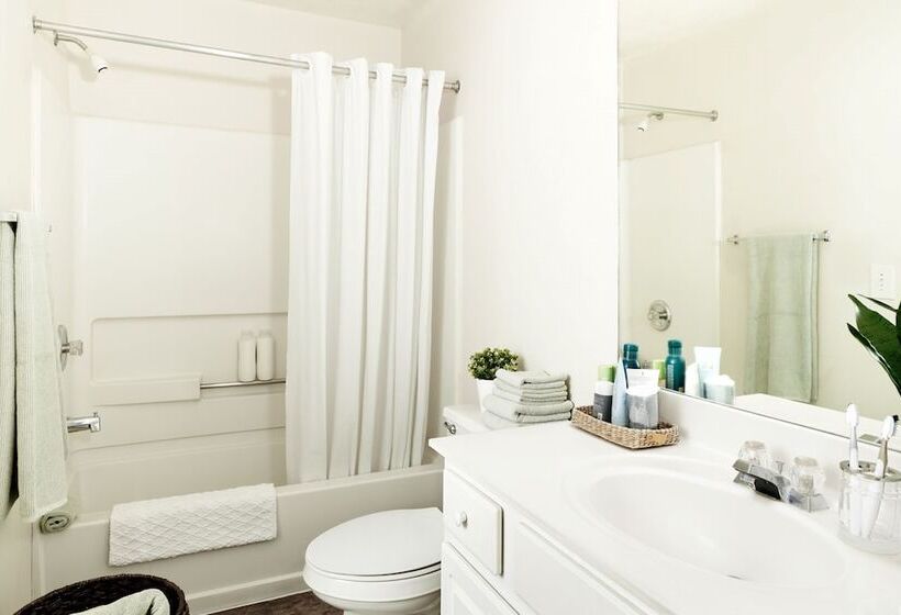 בית מלון כפרי Intown Suites Extended Stay Dallas Tx   Plano Tx