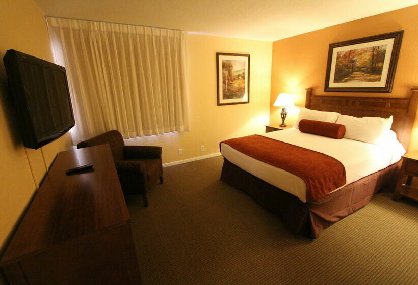 בית מלון כפרי Lake Arrowhead Chalets