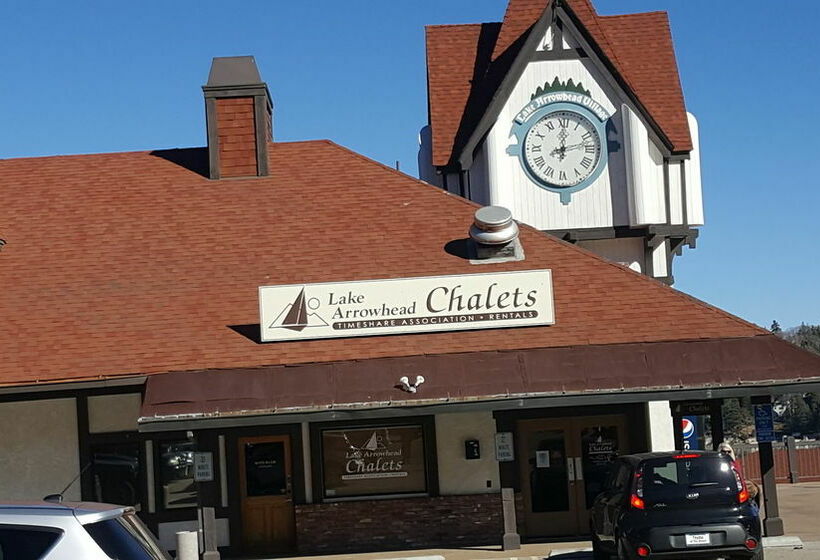 בית מלון כפרי Lake Arrowhead Chalets