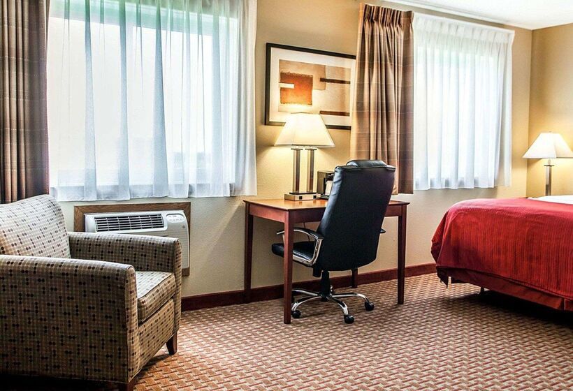 هتل Quality Inn & Suites Davenport Near I 80