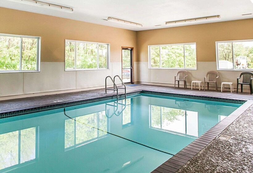 هتل Quality Inn & Suites Davenport Near I 80