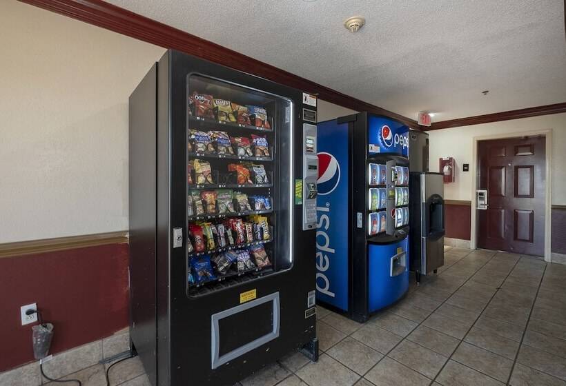 בית מלון כפרי Red Roof Inn & Suites Pensacola  Nas Corry