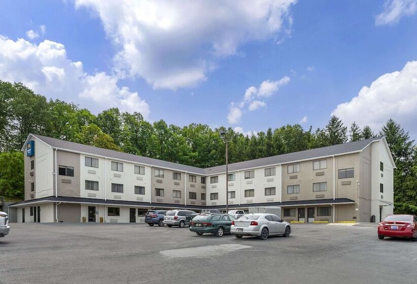 فندق Suburban Studios Lavale   Cumberland