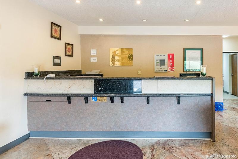 فندق Suburban Studios Lavale   Cumberland