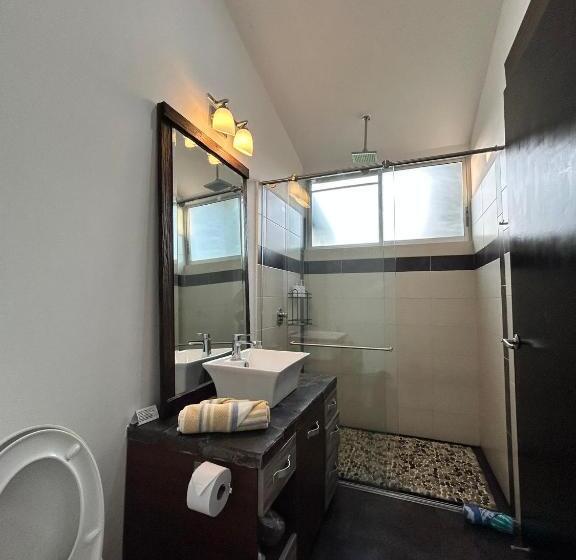 تختخواب و صبحانه Wayra Natura