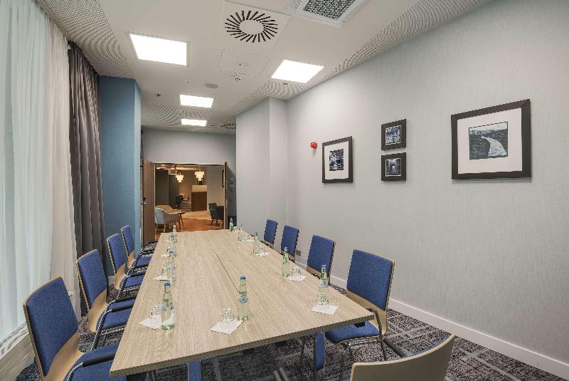 هتل Hampton By Hilton Stuttgart City Centre