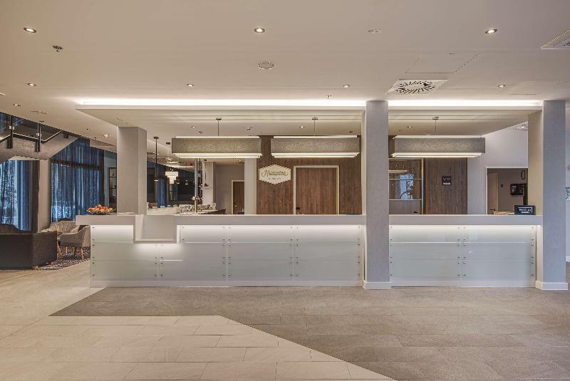 هتل Hampton By Hilton Stuttgart City Centre