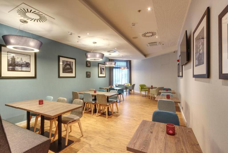 هتل Hampton By Hilton Stuttgart City Centre