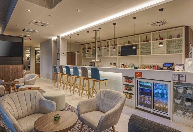 هتل Hampton By Hilton Stuttgart City Centre