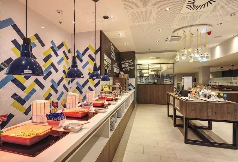 هتل Hampton By Hilton Stuttgart City Centre