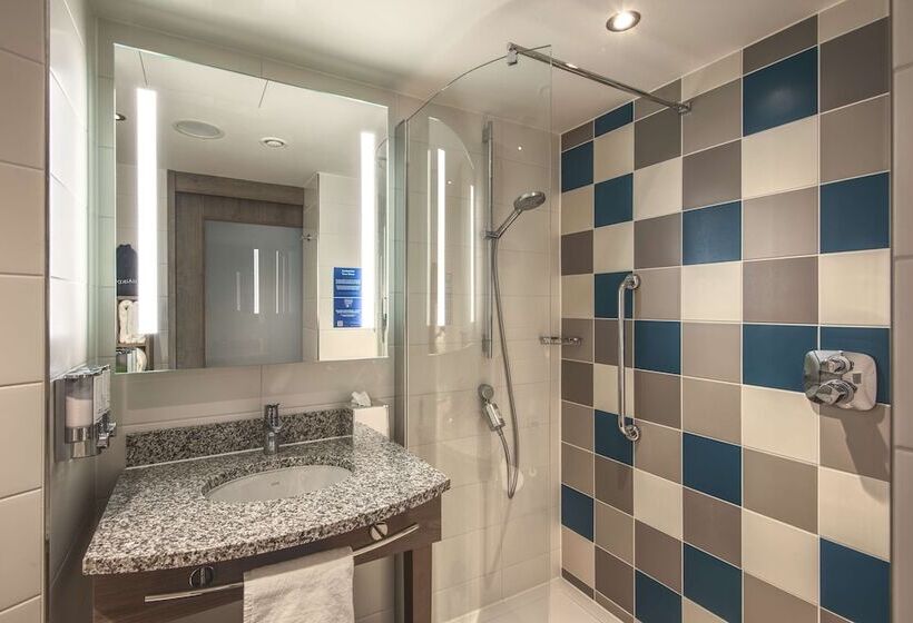 هتل Hampton By Hilton Stuttgart City Centre