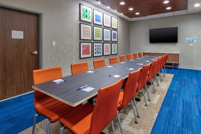 호텔 Holiday Inn Express & Suites   Wooster, An Ihg