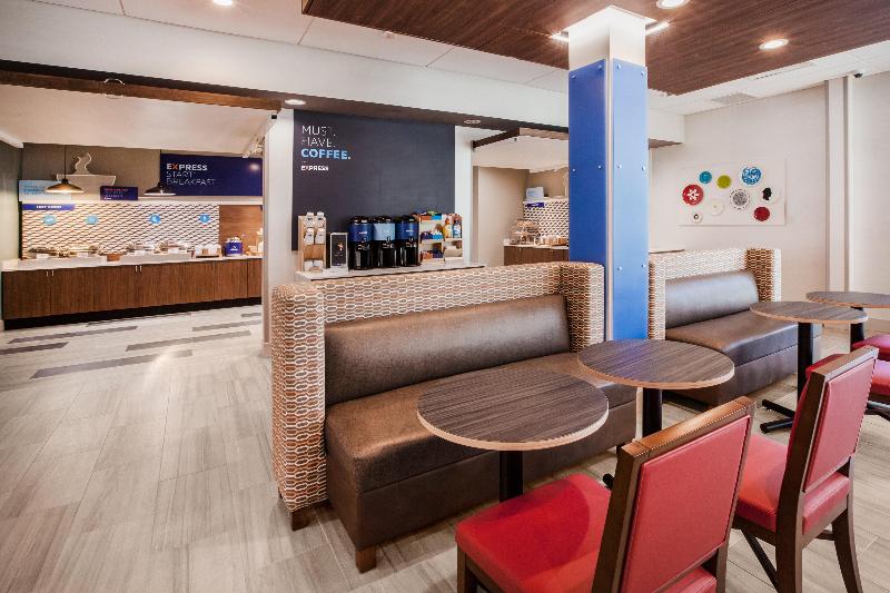 호텔 Holiday Inn Express & Suites   Wooster, An Ihg