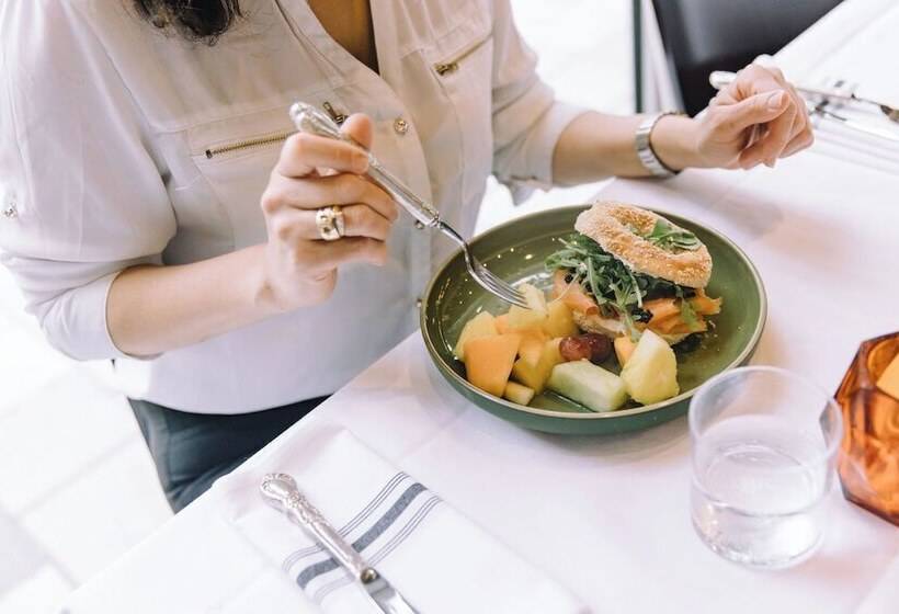 בית מלון כפרי Homewood Suites By Hilton Montreal Midtown, Quebec, Canada