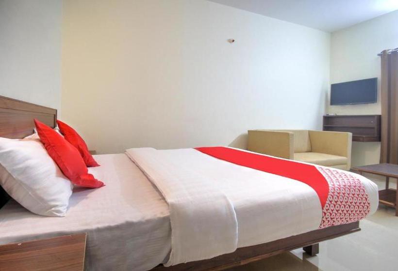 Отель Oyo 48373 Sri Darshanam Homes