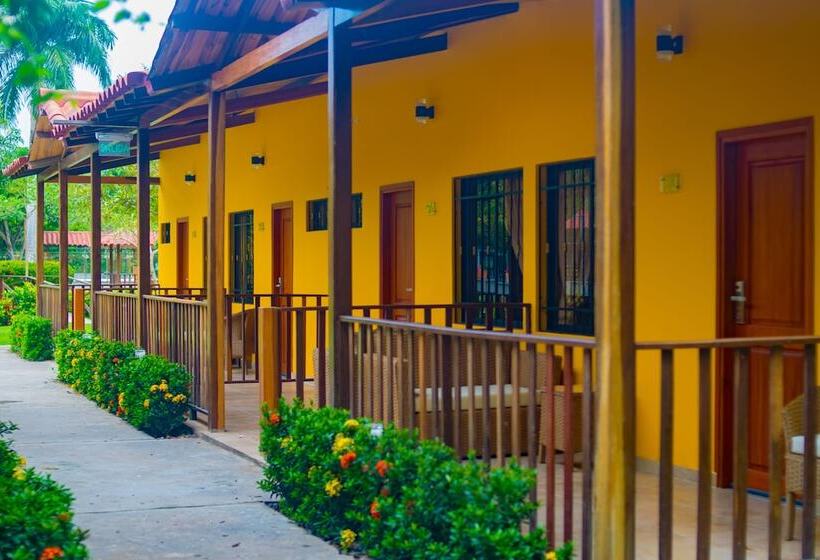 فندق Senderos Del Mar