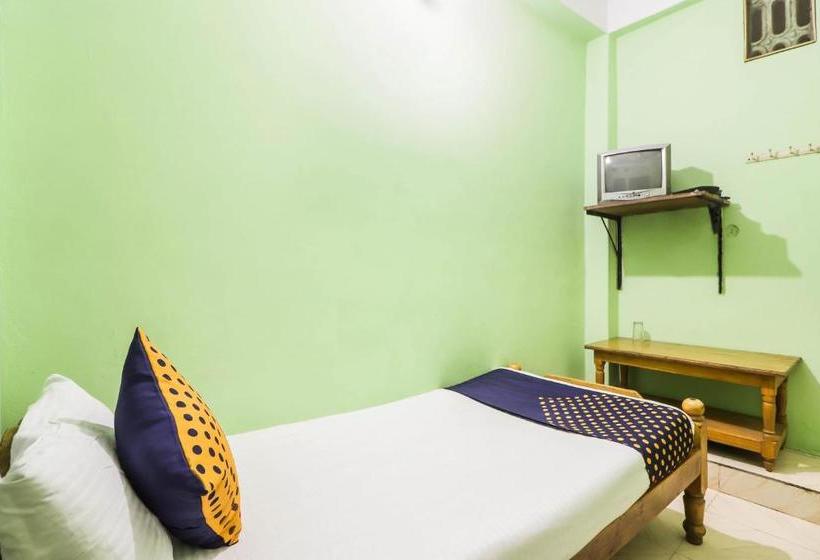 בית מלון כפרי Spot On 44082  Samrat