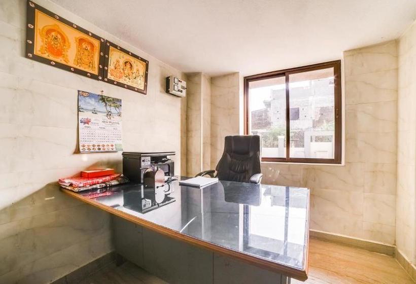 בית מלון כפרי Spot On 68491 Nvs Residency