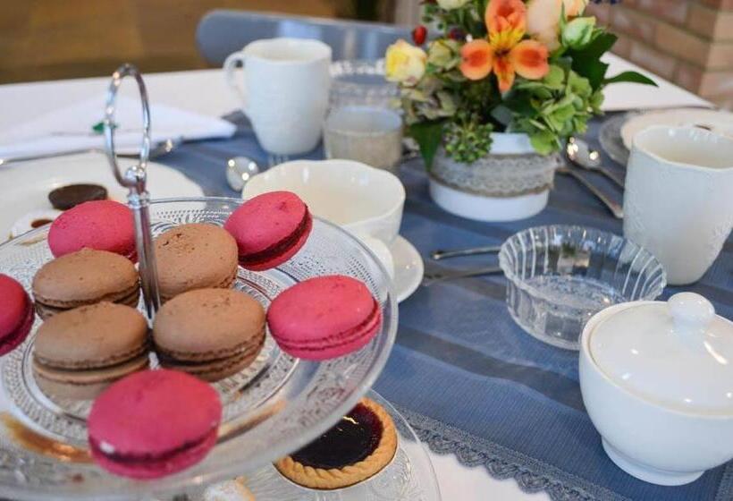 مبيت وإفطار Somhegyi öreg Hársfák Major Vendégház