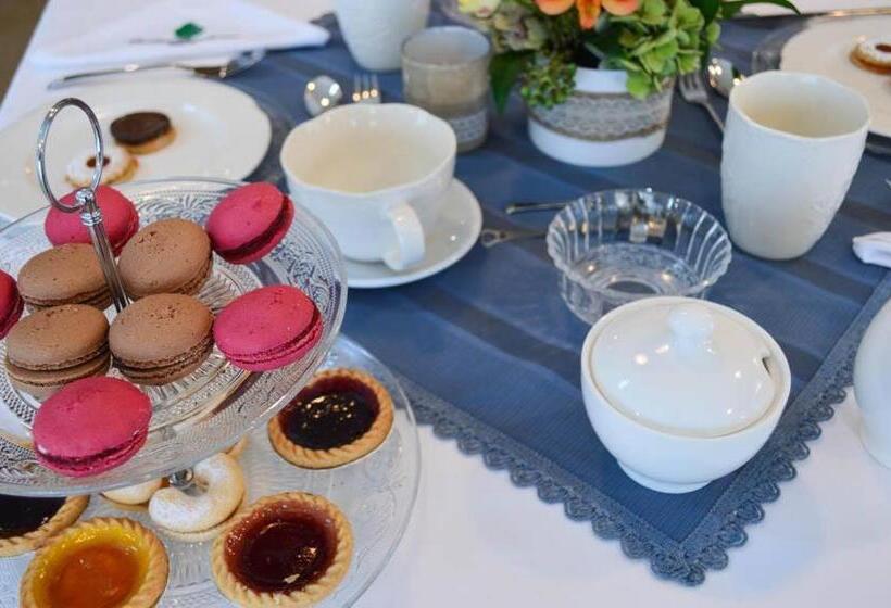 مبيت وإفطار Somhegyi öreg Hársfák Major Vendégház