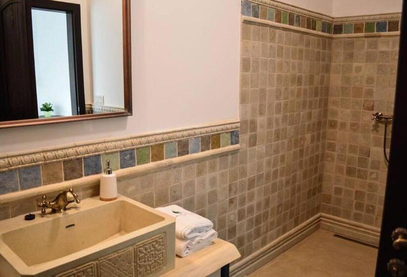 مبيت وإفطار Somhegyi öreg Hársfák Major Vendégház