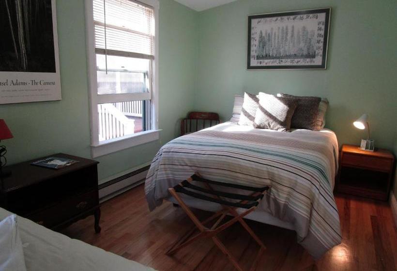 Santa Cruz Hostel