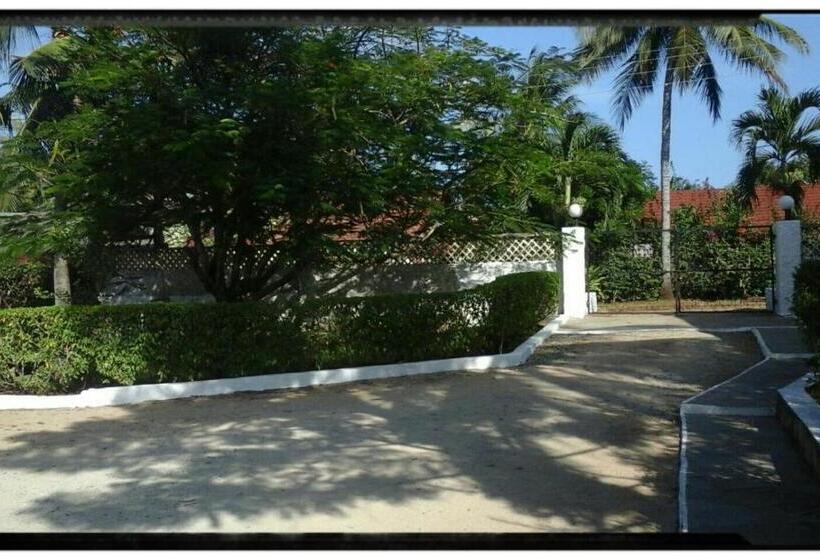 酒店 Glory Ocean Villas   Diani