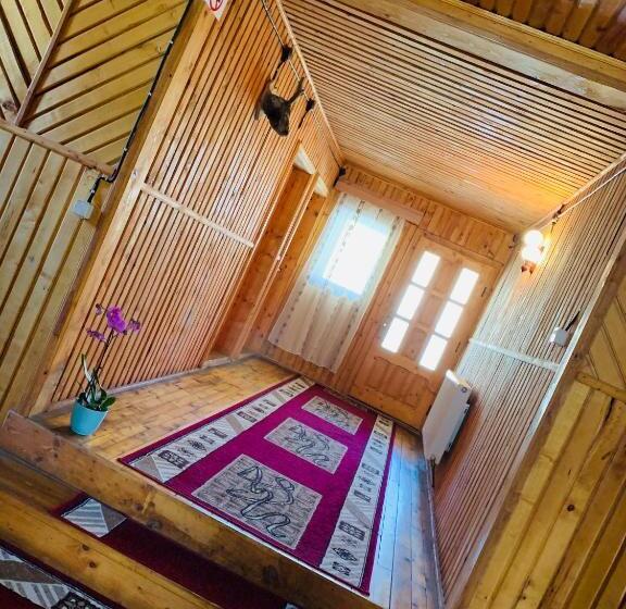پانسیون Casa Andu